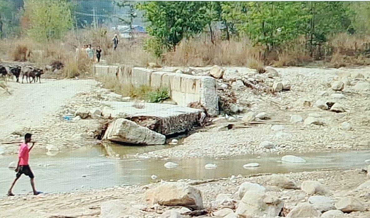 गैडाटार सिँचाइ आयोजना अलपत्र, भत्किएको ड्याम एक वर्षदेखि मर्मतविहीन