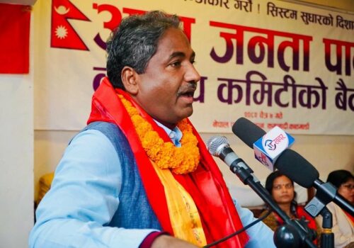 इन्धनमा ‘अनावश्यक कर’ हटाउन प्रभु साहको सरकारसँग आग्रह