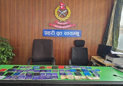 सरकारी कार्यालयबाट बिचौलिया हटाउने अभियानमा प्रहरी सक्रिय