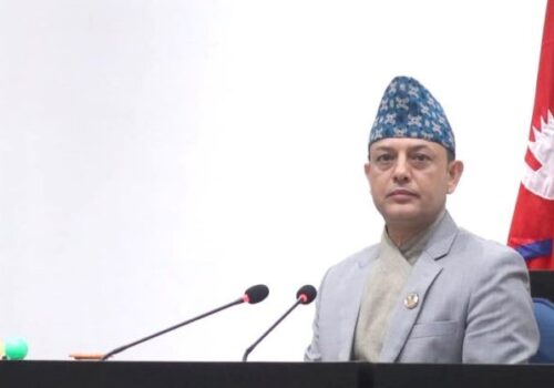 प्रधानमन्त्री संसद्‌मा आउनुपर्ने विपक्षी मागमा सभामुखको समर्थन