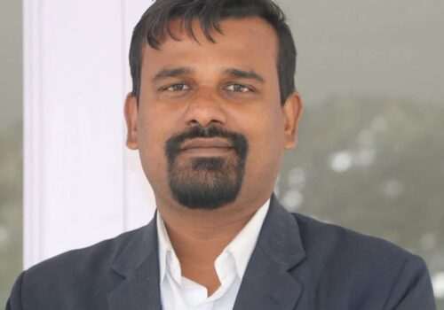 सोनमा गाउँपालिकाका प्रमुख प्रशासकीय अधिकृत श्रीदेव यादव घुस रकमसहित पक्राउ