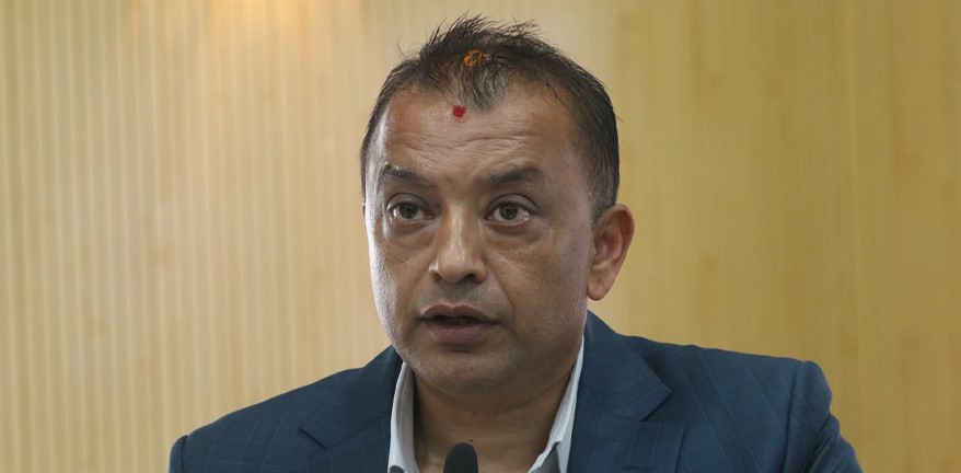 ‘सत्य लेख्दा डर नलाग्ने वातावरण बनाउनुपर्छ’ : गगन थापा