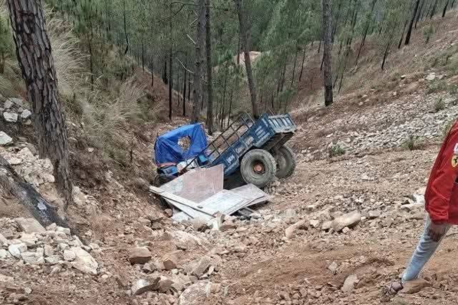 ट्याक्टर दुर्घटना हुँदा सल्यानमा चालकको मृत्यु