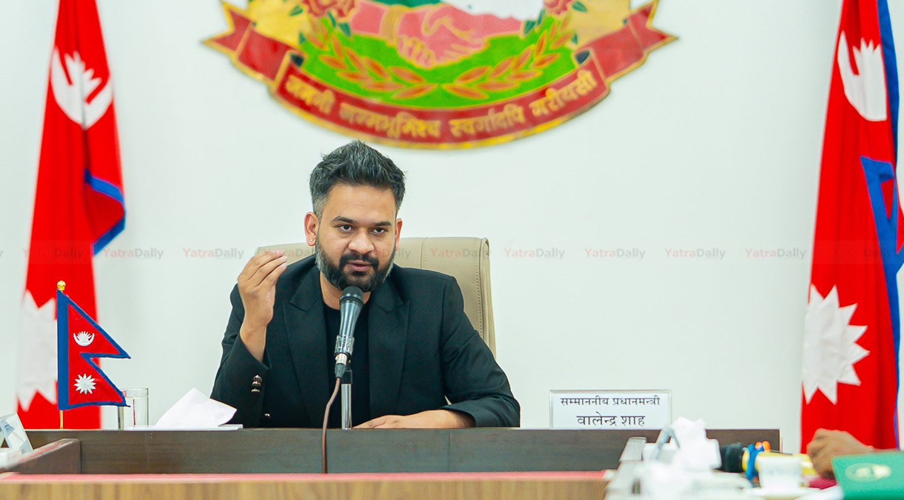विपक्षी दबाबबीच प्रधानमन्त्री बालेनले एक साताभित्र सदनमा सम्बोधन गर्ने संकेत