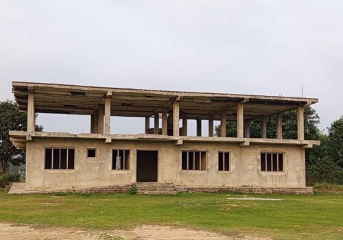 काचनमा निर्माणाधीन बर्थिङ सेन्टर भवन ४ वर्षदेखि अलपत्र, सेवाग्राही मारमा