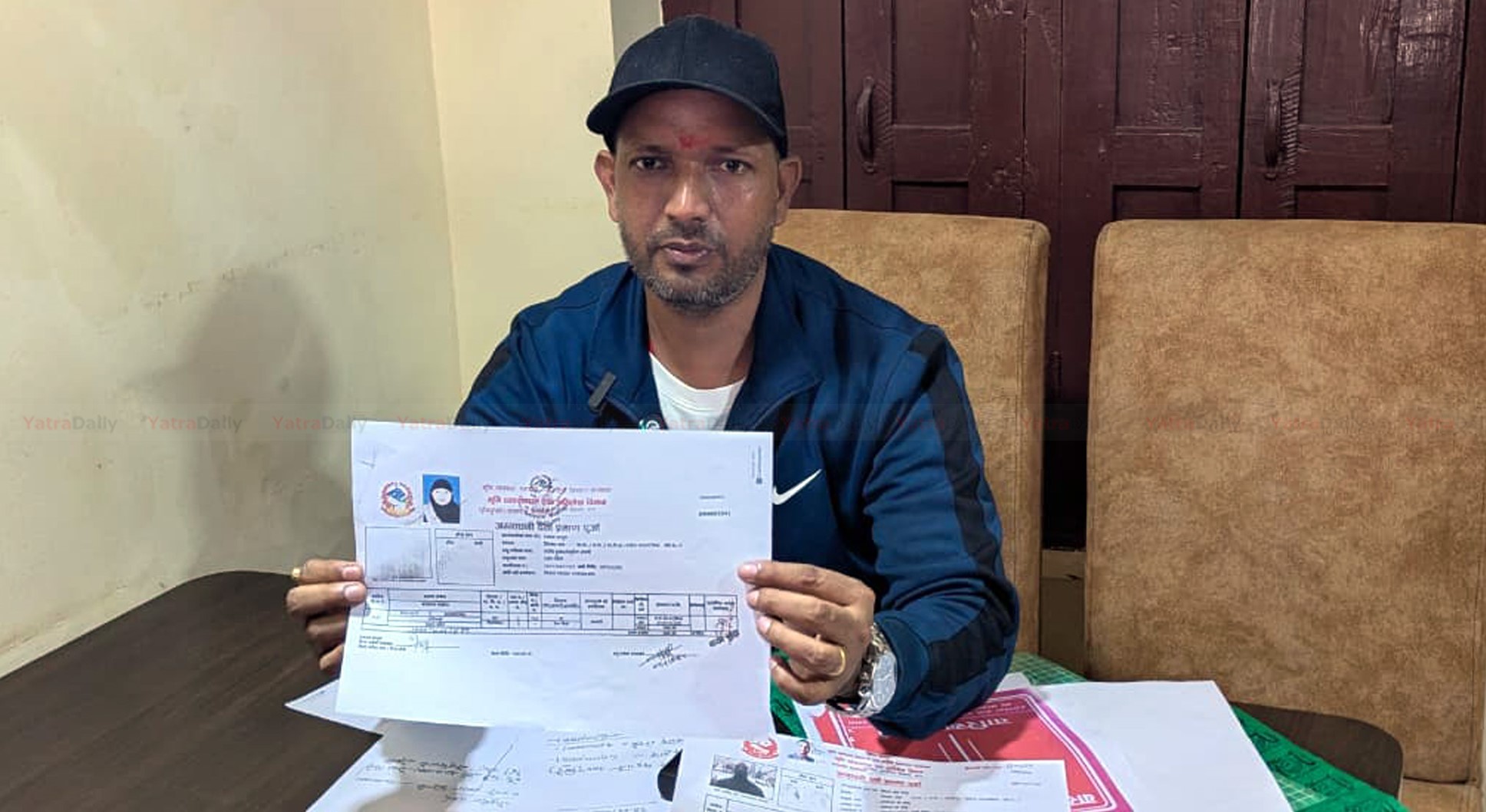 मिटरब्याजमा सम्पत्ति कब्जा गरेको आरोप सरकारी कर्मचारीमाथि, पीडित व्यवसायीको कडा चेतावनी