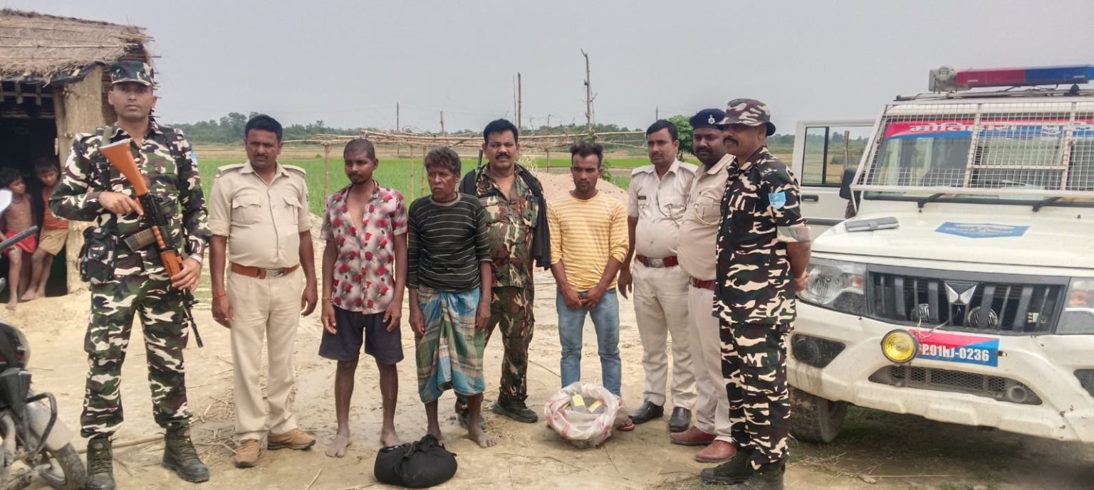 नेपाल–भारत सीमामा मदिरा तस्करी नियन्त्रण, चार जना पक्राउ
