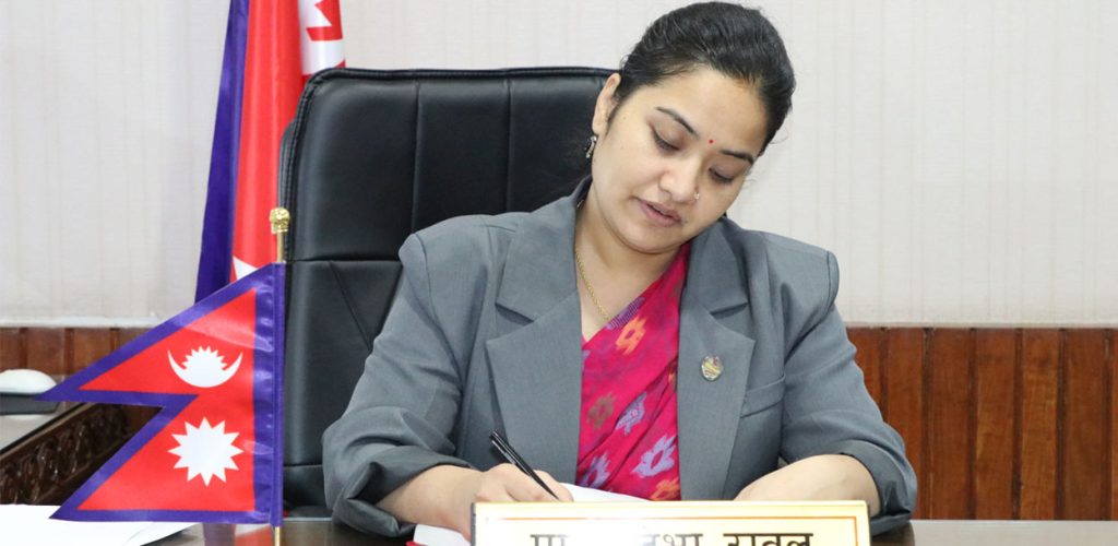 निजामती ऐनमा ३६ नियम बनाउने अधिकार सरकारमै राख्ने प्रस्ताव