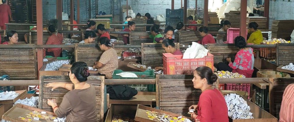 सरकारी नीतिको मारमा पर्‍यो एक्लो सलाई उद्योग