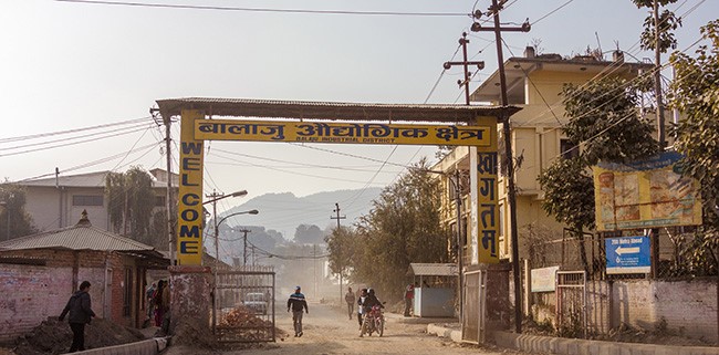 बक्यौता नतिरेपछि औद्योगिक क्षेत्रमा बिजुली र पानी लाइन काटिँदै