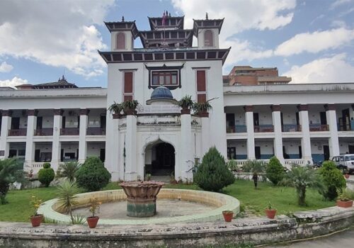 दल त्यागपछि एमालेका ८ वडाध्यक्षको पद रिक्त घोषणा
