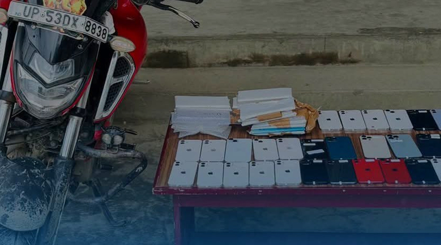 अवैध रूपमा ल्याइएका ३५ आईफोन बरामद, एक जना नियन्त्रणमा