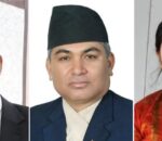 कर्णालीमा रास्वपा सभापतिका लागि त्रिपक्षीय प्रतिस्पर्धाराष्ट्रिय स्वतन्त्र पार्टी (रास्वपा) को कर्णाली सभापतिका लागि तीन जनाको उम्मेदवारी परेको छ । सुर्खेतको विरेन्द्रनगरमा हिजोदेखि सुरु भएको अधिवेशनमा प्रतिनिधि विवादले आइतबार मतदान प्रक्रिया सुरु हुन सकेको थिएन ।  सभापतिका लागि वर्तमान सभापति मदन खड्का, नेता नन्दकिशोर बस्नेत (एनके) र कोषाध्यक्ष स्नेहा उपाध्याय को उम्मेदवारी परेको छ । खड्का र उपाध्याय सुर्खेतका हुन् भने बस्नेत दैलेखका हुन् ।