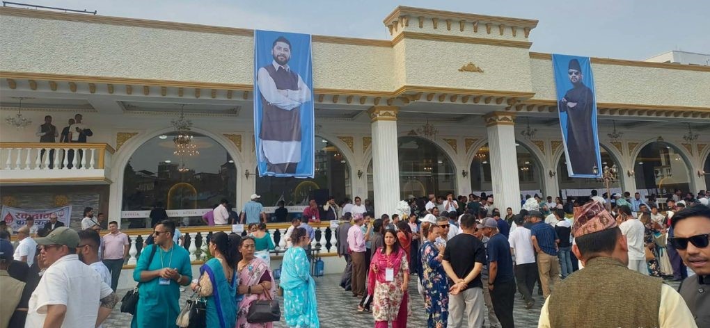 नेतृत्व चयनमा ढिलाइपछि रास्वपा प्रतिनिधि हेटौंडाबाट फर्किन थाले
