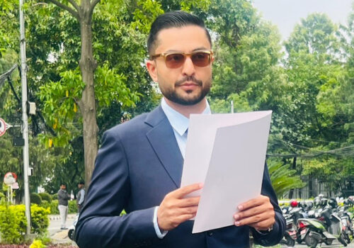 कर दर हेरफेर विवादमा अर्थमन्त्री वाग्लेको पक्षमा सरकारका प्रवक्ताको बचाउ