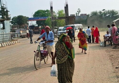 स्थल नाकाबाट आयात–निर्यात सीमा बढाइयो, ५ सय सम्मको छुट सुविधा
