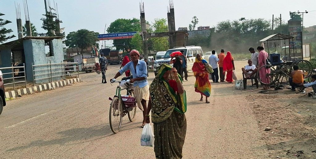 स्थल नाकाबाट आयात–निर्यात सीमा बढाइयो, ५ सय सम्मको छुट सुविधा