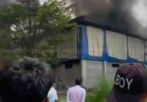 त्रिवेणी स्पिनिङ धागो उद्योगमा भीषण आगलागी, कारण अनुसन्धान हुँदै