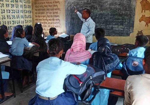 पर्साका ग्रामीण सामुदायिक विद्यालय संकटमा, विद्यार्थी सङ्ख्या लगातार घट्दै