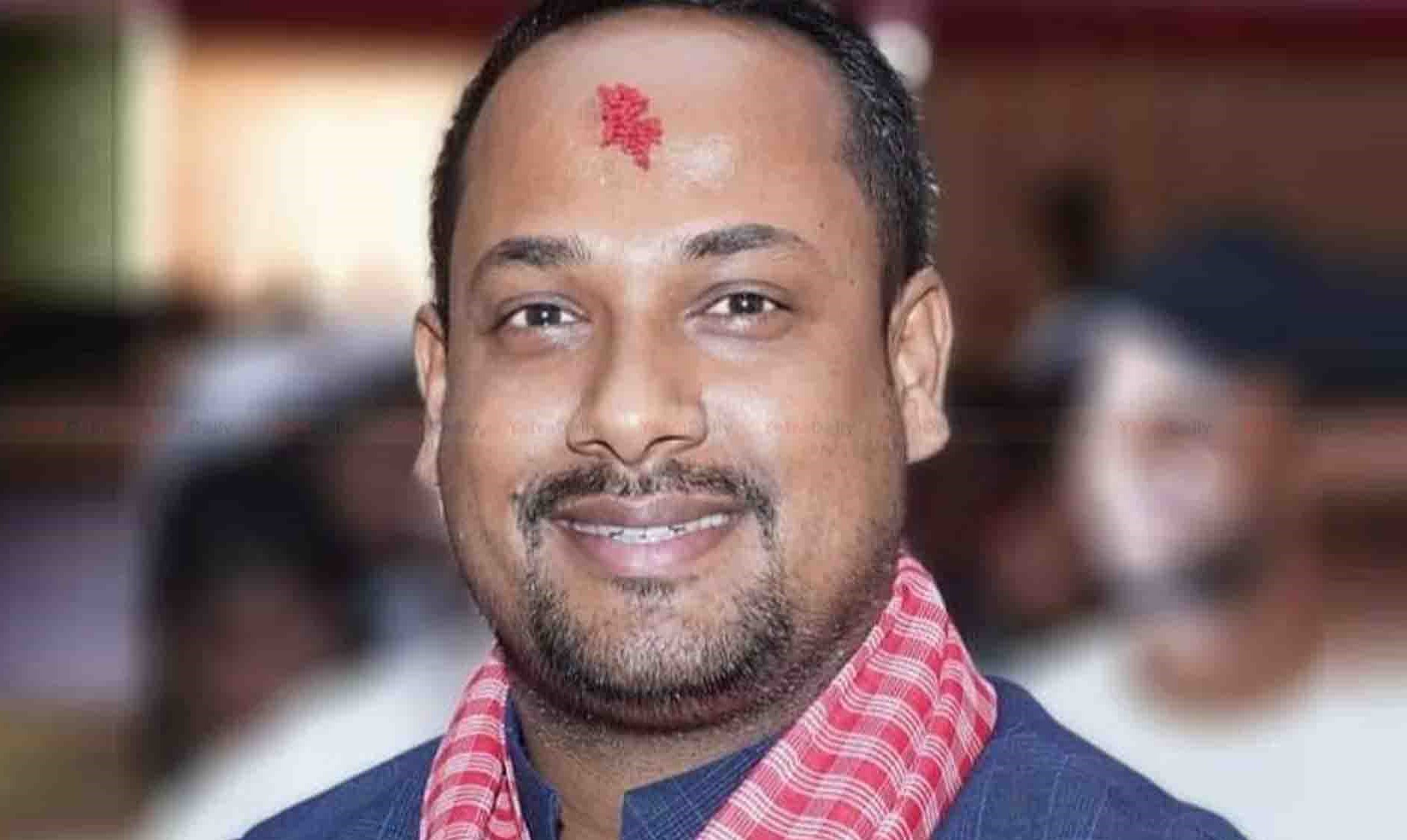 अदालत परिसरबाटै मेयरका स्वकीय सचिव घिमिरे पक्राउ