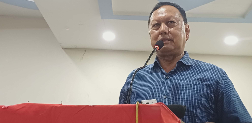 कांग्रेसलाई कमजोर बनाउने पात्र गगन थापा रहेको मोहन बस्नेतको आरोप