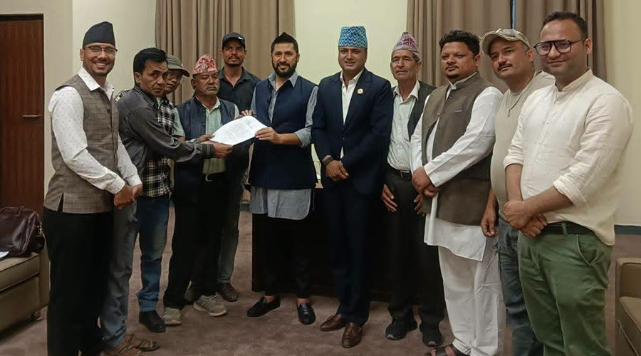 कञ्चनपुरका आरक्ष पीडितलाई न्याय दिलाउने लामिछानेको प्रतिबद्धता
