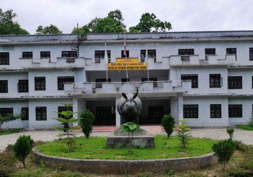 चितवन राष्ट्रिय निकुञ्जद्वारा एक करोड २९ लाख रुपैयाँ राहत वितरण