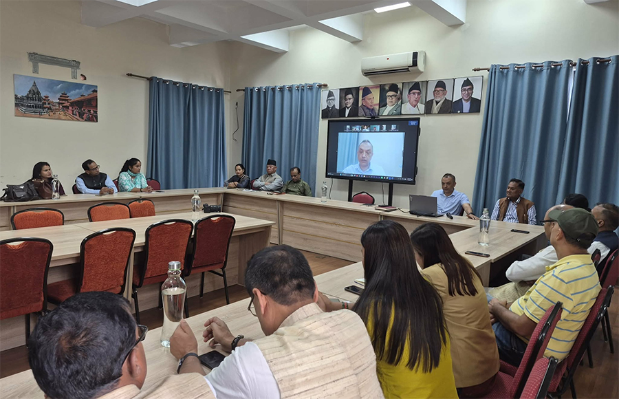 कोशी र मधेशका जनप्रतिनिधिसँग गगन : तनाव होइन, समाधानतर्फ लागौँ