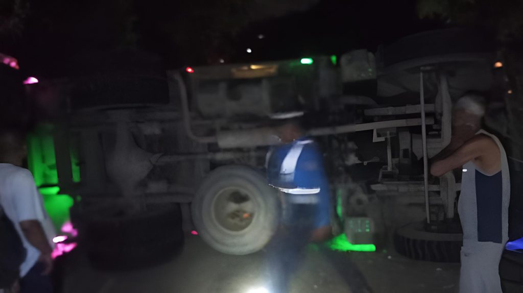पाल्पामा अनियन्त्रित टिपर दुर्घटनाग्रस्त, सहचालकको ज्यान गयो
