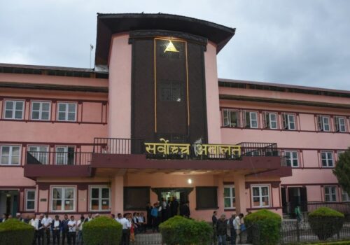 विदेशीसँग विवाह गरेकै आधारमा वंशजको नागरिकता रोक्न नमिल्ने : सर्वोच्च अदालत