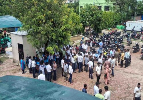 वीरगञ्ज महानगरमा तलब विवाद चर्कियो, लेखा कार्यालयमा तालाबन्दी