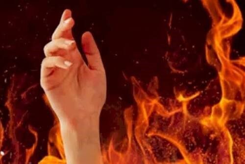 रौतहटमा युवकले गरे आत्मदाहको प्रयास, उपचारका लागि काठमाडौँ रिफर