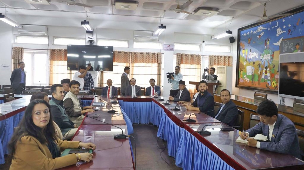 राष्ट्रिय समसामयिक विषयमा छलफल गर्न सिंहदरबारमा सर्वदलीय बैठक सुरु