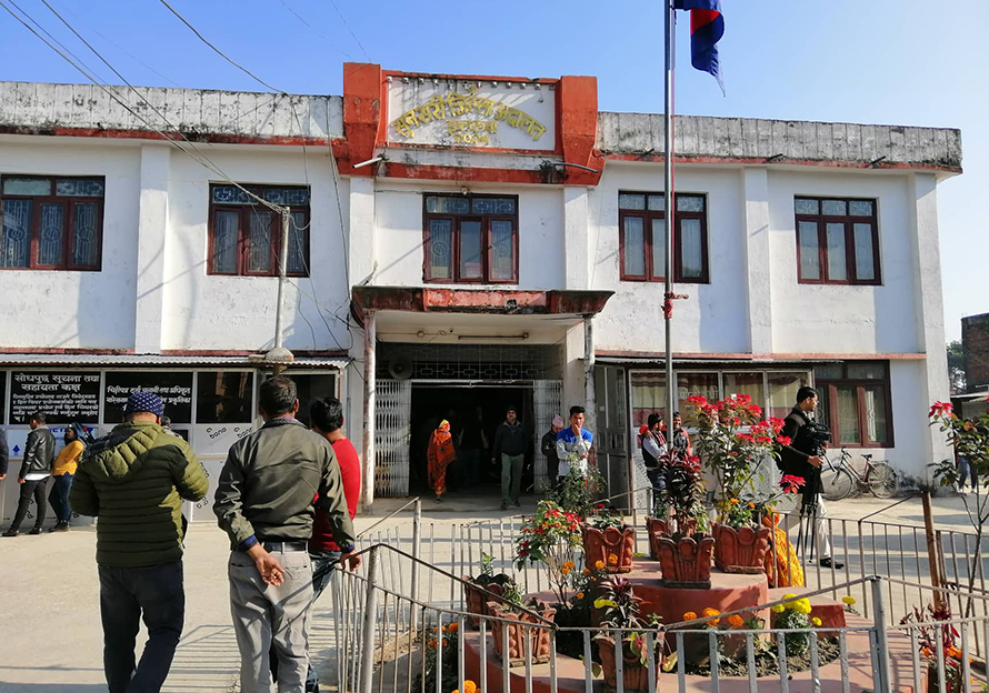 कर्फ्युको प्रभाव न्यायालयमा पनि, सुनसरी जिल्ला अदालत बन्द