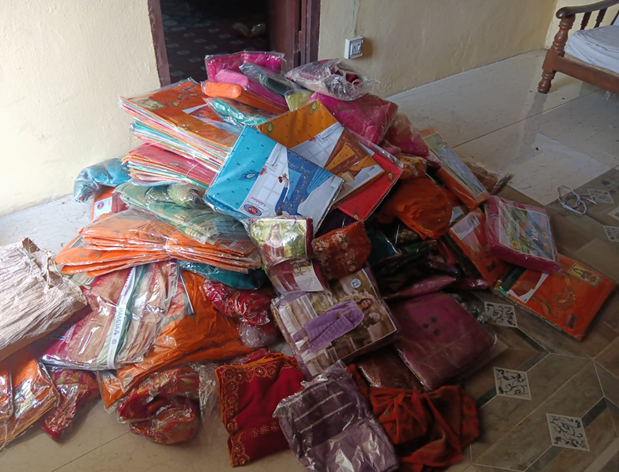 सिरहामा लाखौँ मूल्यका अवैध सामान बरामद
