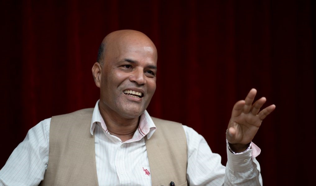 अख्तियारमाथि अमरेश सिंहको प्रश्न : ‘प्रधानमन्त्री कार्यालयको शाखा हो?’