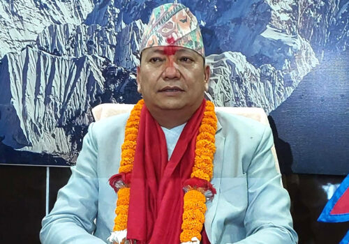 मुख्यमन्त्री थापामगरले आइतबार प्रदेशसभाबाट विश्वासको मत लिँदै