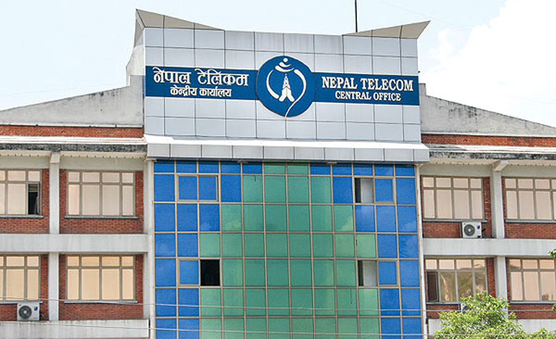 बाढी प्रभावित चार जिल्लामा नेपाल टेलिकमको फोन र डेटा निःशुल्क