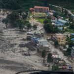 बाढीका कारण ६४४ पर्यटक सम्पर्कविहीन