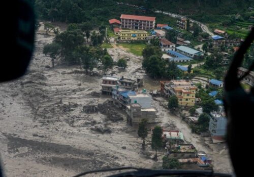 बाढीका कारण ६४४ पर्यटक सम्पर्कविहीन
