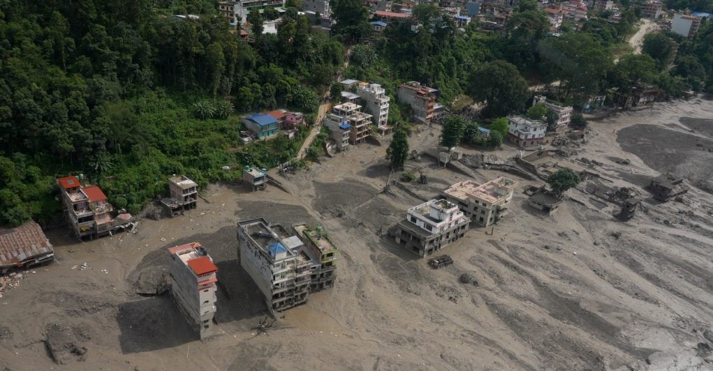 चितवनमा ६४ शव फेला, अस्पतालमा ५० शव राख्ने मात्रै क्षमता