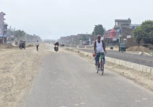 गोलबजारमा दिनभर कर्फ्यु खुकुलो, जनजीवन क्रमशः सामान्य बन्दै