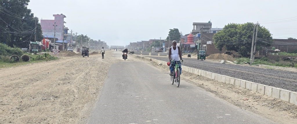 गोलबजारमा दिनभर कर्फ्यु खुकुलो, जनजीवन क्रमशः सामान्य बन्दै