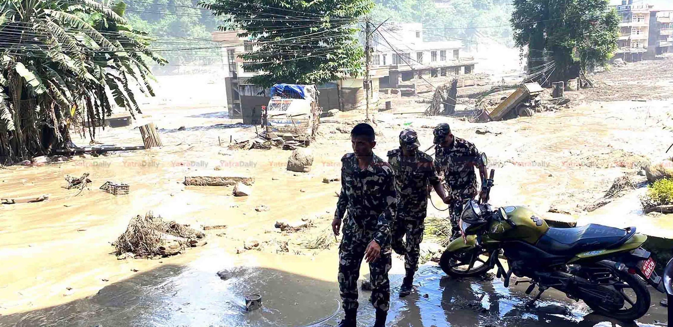 रसुवा बाढीमा ९ सशस्त्र प्रहरीसहित ५० तीर्थयात्री सम्पर्कविहीन