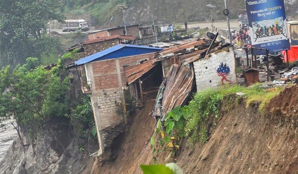 धादिङको चिरौदीमा बाढी पस्यो, ४ घरमा क्षति