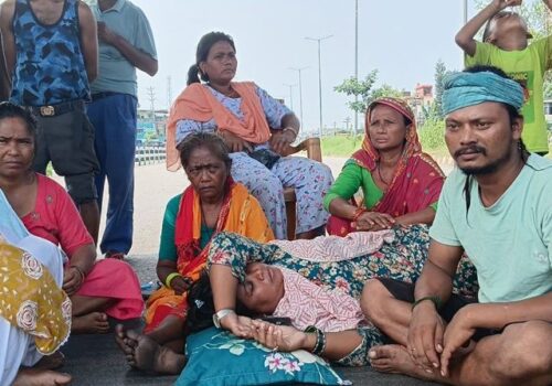 गरिमा हत्याविरुद्ध सडकमा आमा-बुबा, प्रशासनको सहमति परिवारले अस्वीकार
