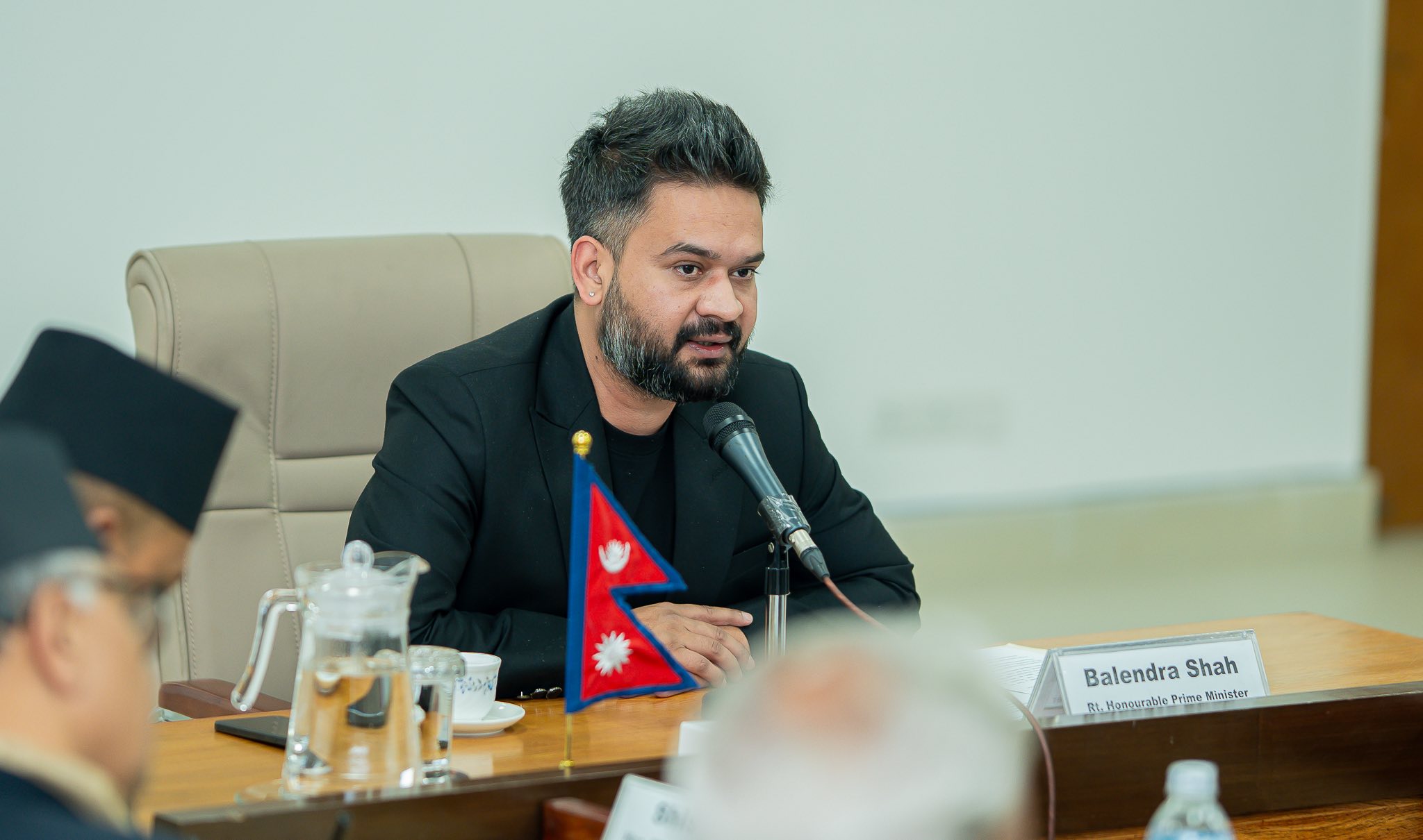 ‘बाढी र लेदोले भरिएको सुरुङ खोल्ने विशेषज्ञता हामीसँग मात्र होइन, अन्य मुलुकसँग पनि छैन’ : प्रधानमन्त्री