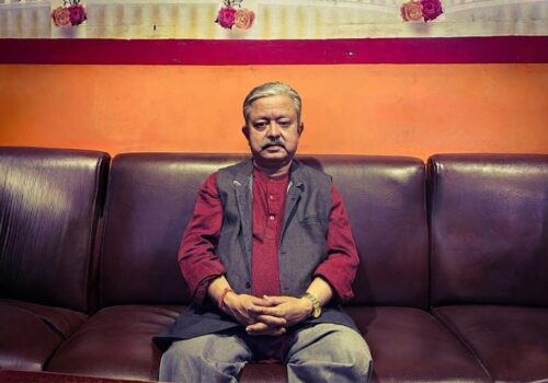 राजनीतिक विश्लेषक दाहाल मोरङमा पक्राउ, कारणबारे अनुसन्धान जारी