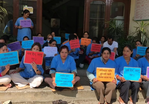 माग पूरा नभएपछि जडीबुटी कम्पनीका श्रमिक आन्दोलनमा