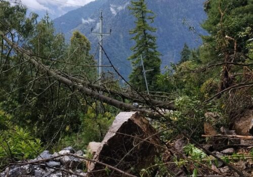 बाढीपहिरोले विद्युत् प्रणालीमा गम्भीर असर, १,३०३ मेगावाटसम्म प्रभावित